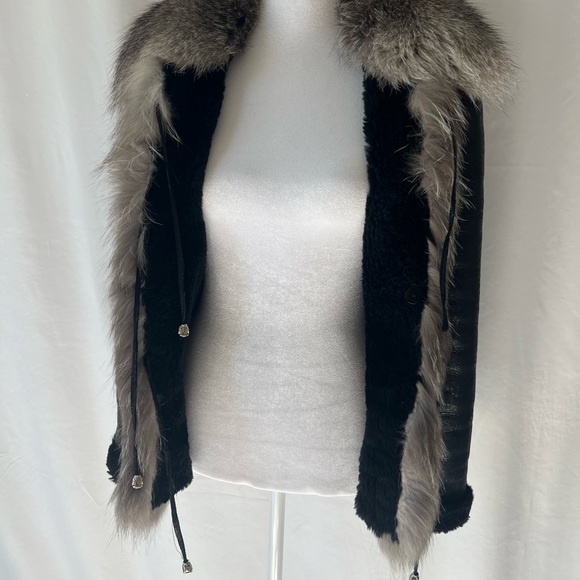 Manzari Milano black leather shearling with fox fur trim winter jacket. Size 38 - Picture 4 of 9